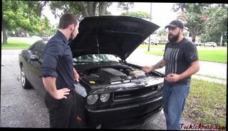 Video 1621969201: car broke, springs gay, gay hd