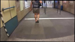 Video 886095401: mom leggings, muscle mom, legs straight, natural mom, european mom