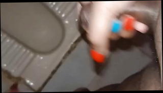 Video 1570302011: pissing cuming, pissing bathroom, man gay