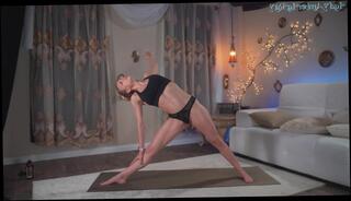 Watch the video about Watch Amber LaRay flow through a full yoga class