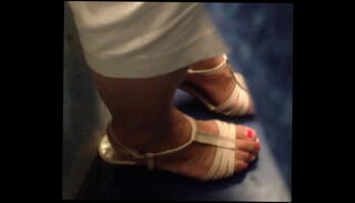 Video 213159485: solo foot, mature foot, pie