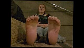 Video 407855235: candid feet