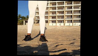 Video 931974665: leggins, shemale