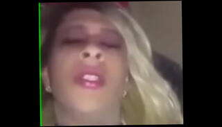 Video 646421435: shemale caught