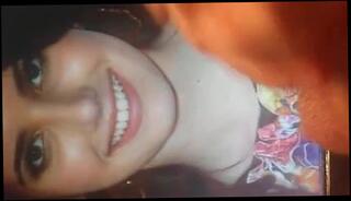 Video 115268001: emma roberts, gay man cum, cum leg shaking