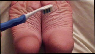 Video 876661901: wife feet, feet shaking, straight european