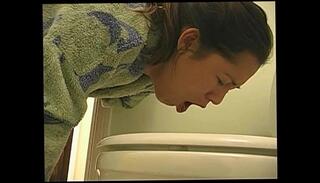 Video 305032795: girl gagging, gagging spitting