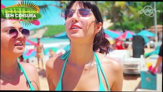 Video 1655188091: bikini exposes, bikini beach, midget, straight master, master hd