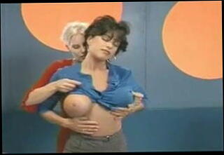 Video 5562601: mia zottoli, lesbian straight