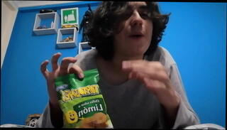 Video 1216333505: shemale eats