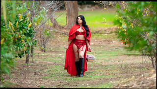 Video 1603917021: kleio valentien, shemale riding