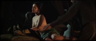 Video 746076004: emilia clarke