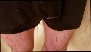 Video 941171525: pissing peeing, pee dripping