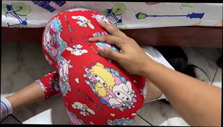 Watch the video about Padrastro Obsesionado Con su Hermosa Hijastra