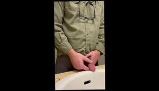 Video 1657956313: pissing peeing, solo male pee, solo amateur cum, solo amateur cumshot, cum pee shots, quick pee