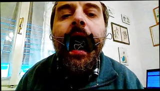 Video 1571159941: clamps mouth, gay spreading