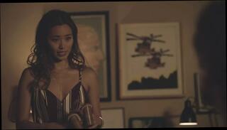 Watch the video about Michaela Watkins. Jamie Chung - Casual s3e05