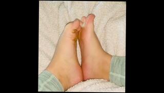 Video 1136075503: sexy feet solo, solo female feet, sexy feet amateur, sexy latin feet, toes