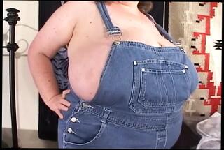 Video 1130156101: homemade mom, homemade straight, mom huge, african mom, american mom, mom big