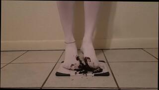 Video 1594983083: pantyhose foot fetish, foot fetish solo, amateur foot fetish, white pantyhose foot, foot crush fetish, male foot fetish, hot feet, 60fps amateur