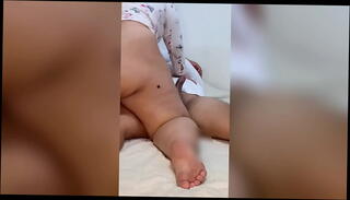Watch the video about Madrastra con enorme culo e hijastro pervertido se divierten en la cama