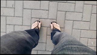 Video 1567373771: shemale feet, amateur feet, polish feet, feet outdoors