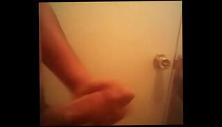 Watch the video about Estefany