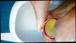 Video 1220028101: piss feet, piss gay, piss wash, boss feet