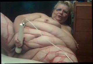 Video 32828201: bbw mature milf, bbw cams, straight milf, red hose, long milf